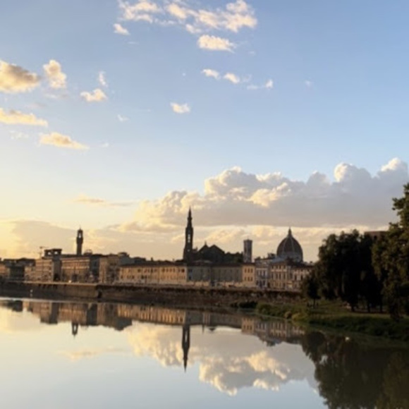 Meet your Posher, Sumeyye - Picture 1 of 1